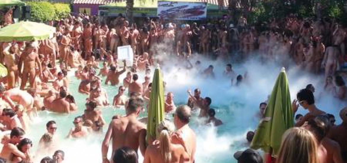 Pool Party Cap d' Agde